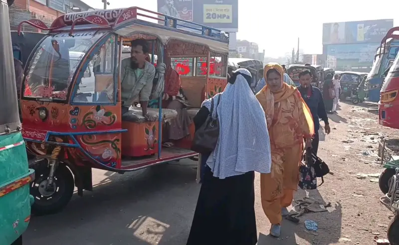 বরিশালে সব রুটে বাস চলাচল বন্ধ